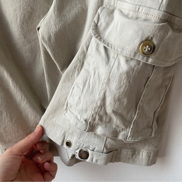 Light beige stretch cargo shorts - Picture 4 of 7